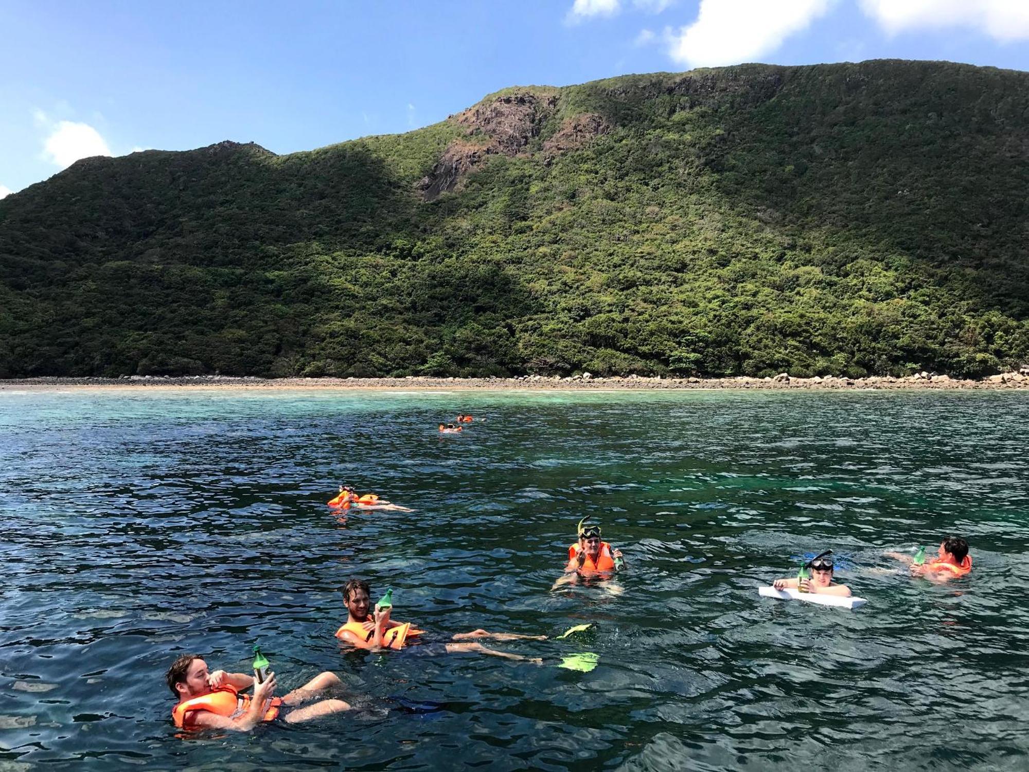 Con Dao Backpacker - Loco Camping Chi Khu Co Ong Esterno foto